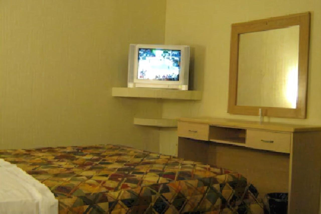 Hotel Castilla Y Leon Guadalajara Kültér fotó