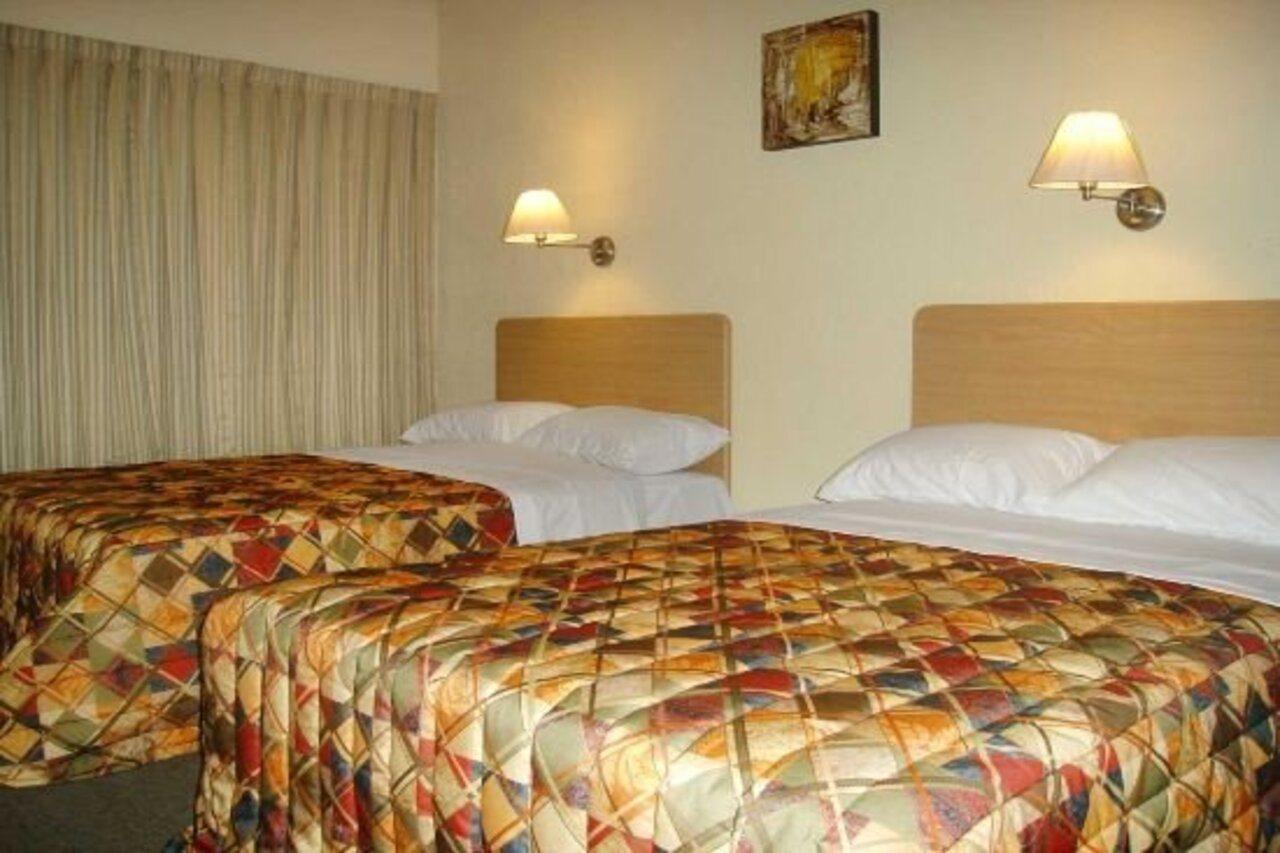 Hotel Castilla Y Leon Guadalajara Kültér fotó