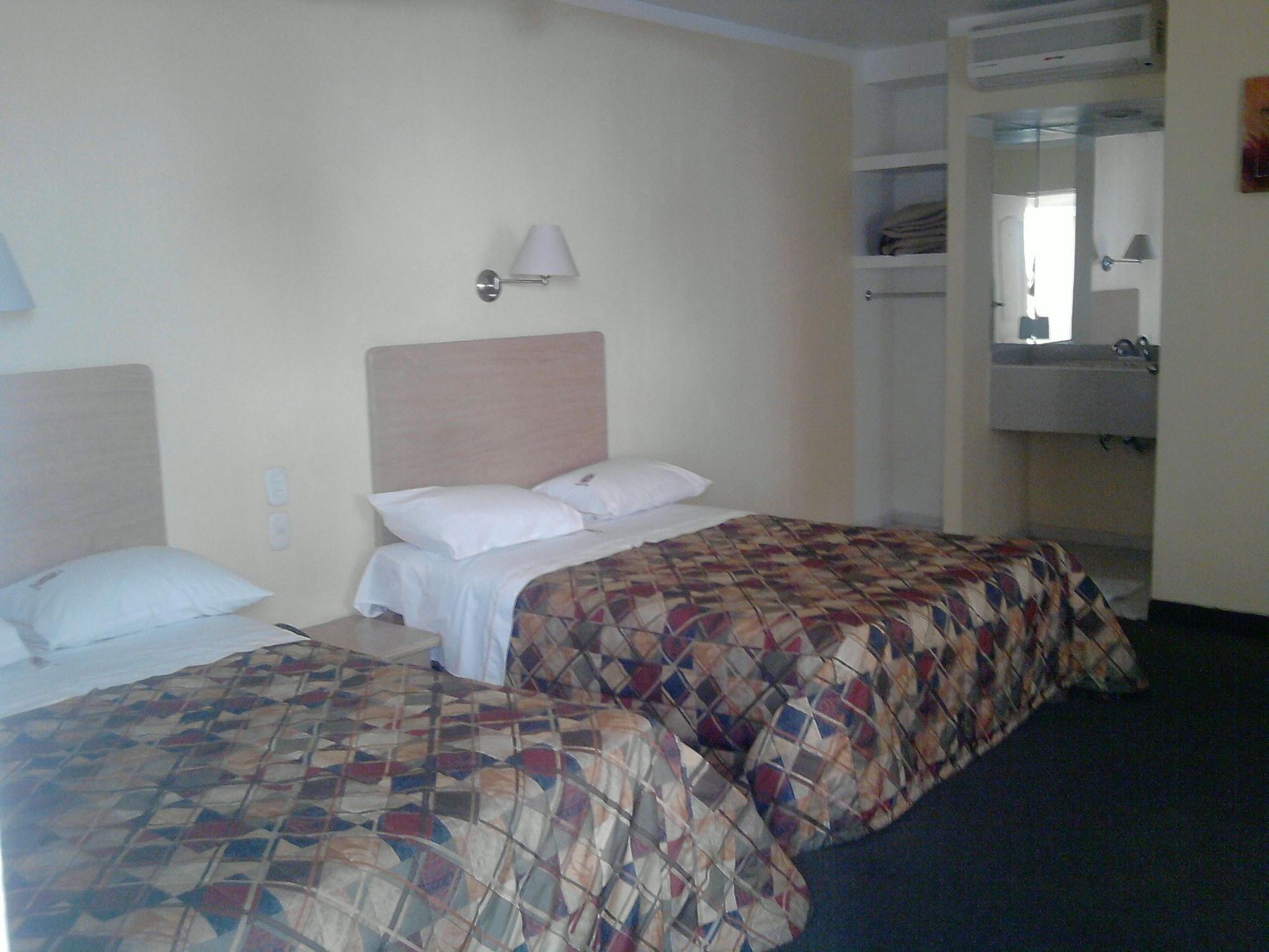 Hotel Castilla Y Leon Guadalajara Kültér fotó