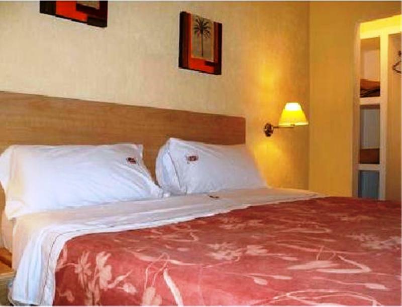 Hotel Castilla Y Leon Guadalajara Kültér fotó